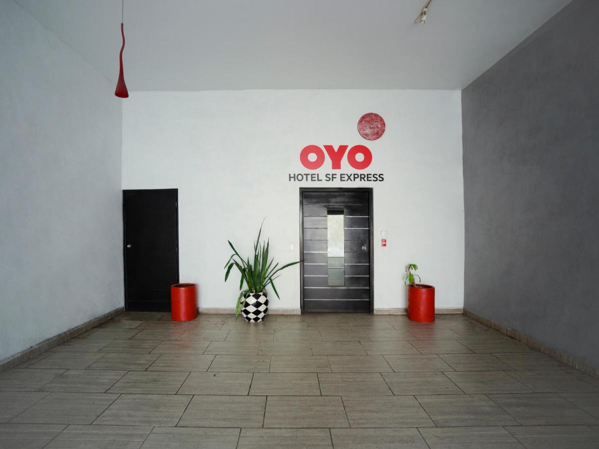Adhoc Express Hotel Monterrey Bagian luar foto