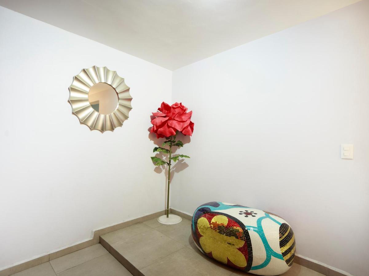 Adhoc Express Hotel Monterrey Bagian luar foto