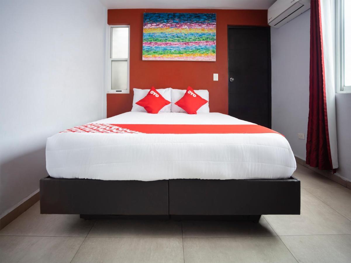 Adhoc Express Hotel Monterrey Bagian luar foto