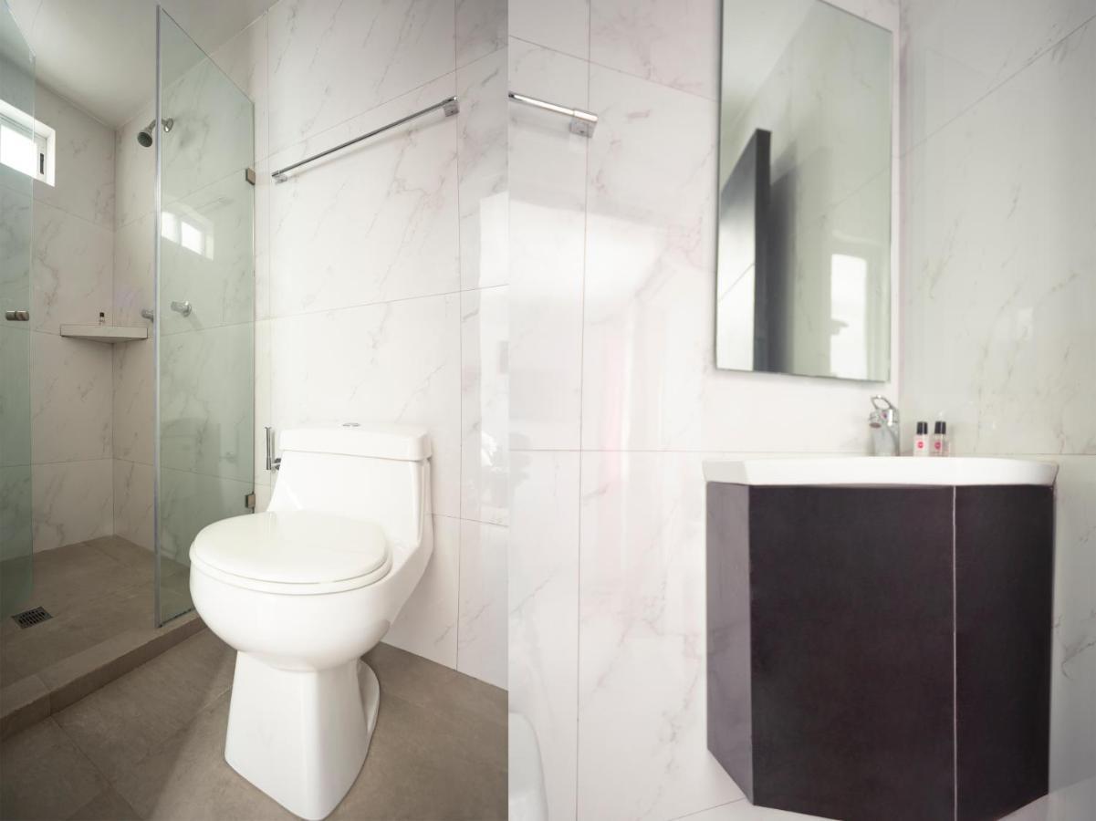 Adhoc Express Hotel Monterrey Bagian luar foto