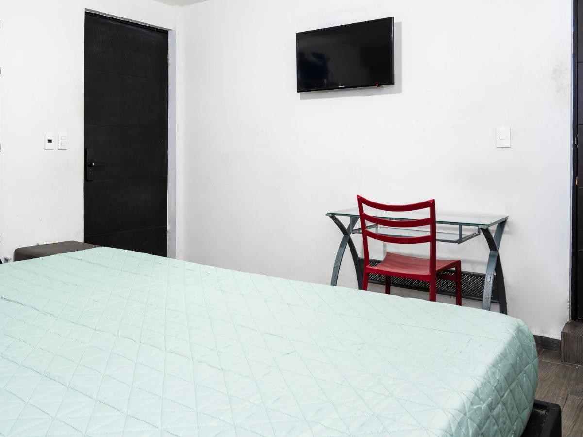 Adhoc Express Hotel Monterrey Bagian luar foto